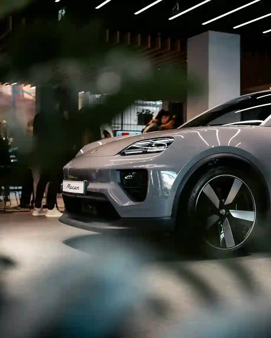 Salon Porsche w Warszawie